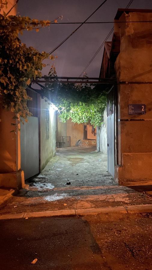 T`amara`s Apartament in Avlabari Tbilisi Bagian luar foto